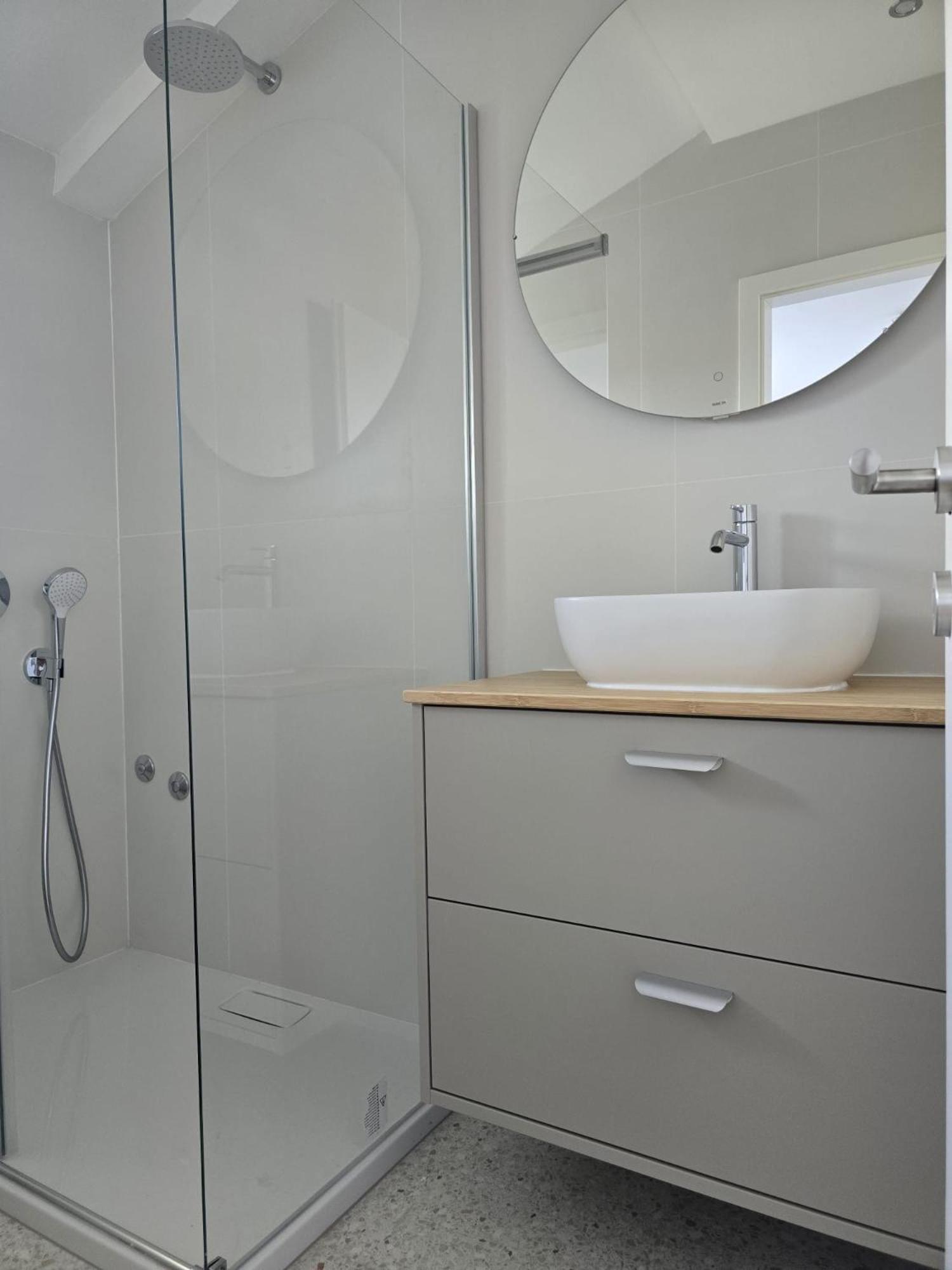 Apartmani Mira Vodice Exteriör bild