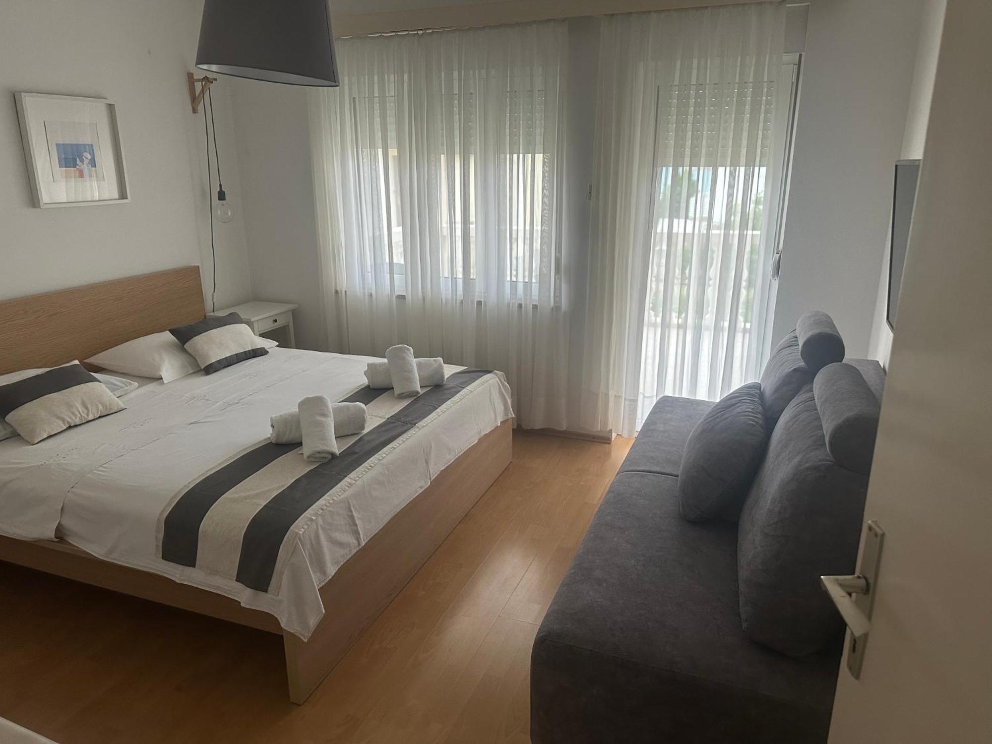 Apartmani Mira Vodice Exteriör bild