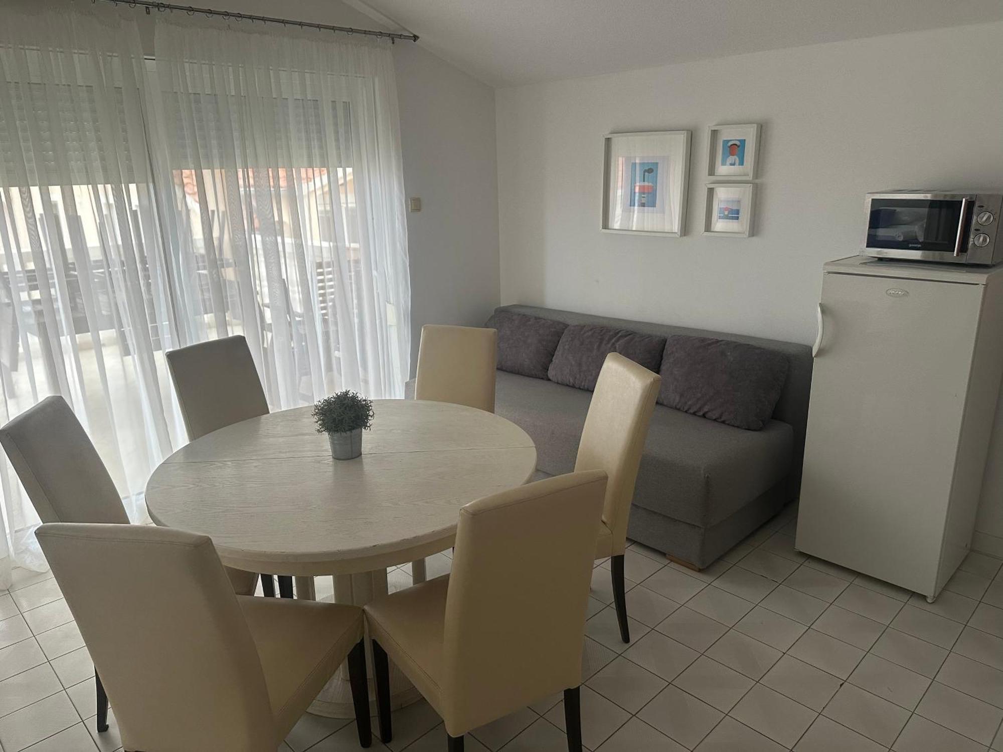 Apartmani Mira Vodice Exteriör bild